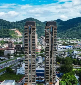 Sala Comercial à venda, 242m² no Centro, Itapema