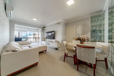 Apartamento com 2 Quartos à venda, 87m² no Três Figueiras, Porto Alegre