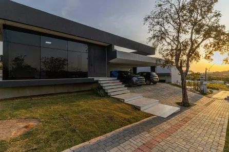 Casa de Condomínio com 4 Quartos à venda, 405m² no Estância do Lago, Contagem
