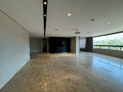 Apartamento com 4 Quartos para alugar, 245m² no Vale do Sereno, Nova Lima