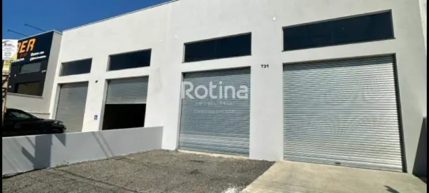 Galpão/Depósito/Armazém para alugar, 180m² no Jardim Holanda, Uberlândia