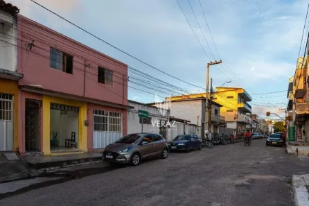 Casa com 6 Quartos à venda, 240m² no Centro, Trairi