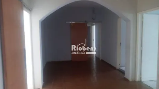 Casa com 4 Quartos à venda, 195m² no Jardim Fuscaldo, São José do Rio Preto