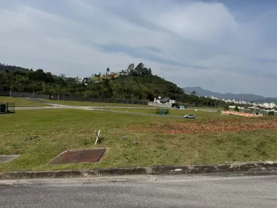 Lote/Terreno à venda, 480m² no Centro, Camboriú