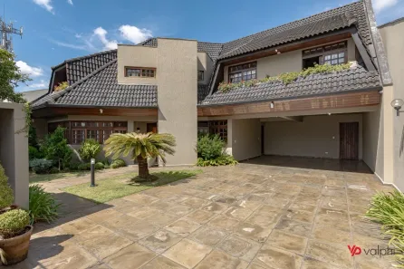 Casa com 4 Quartos à venda, 409m² no Bom Retiro, Curitiba