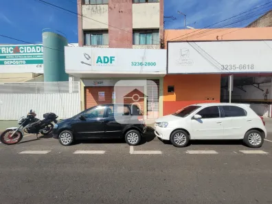 Ponto Comercial para alugar, 224m² no Osvaldo Rezende, Uberlândia