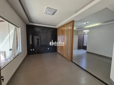 Casa com 3 Quartos à venda, 165m² no Planalto, Uberlândia