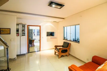 Casa com 3 Quartos à venda, 210m² no Jardim Riacho das Pedras, Contagem