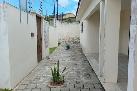 Casa com 4 Quartos à venda, 193m² no Heliópolis, Garanhuns