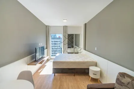 Apartamento com 1 Quarto para alugar, 28m² no Centro, Curitiba