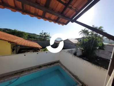 Casa com 4 Quartos à venda, 335m² no Piratininga, Niterói