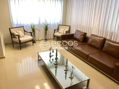Casa de Condomínio com 4 Quartos para alugar, 440m² no Jardim das Palmeiras, Uberlândia