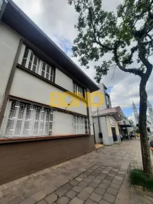 Casa com 4 Quartos para alugar, 300m² no Cidade Nova, Caxias do Sul