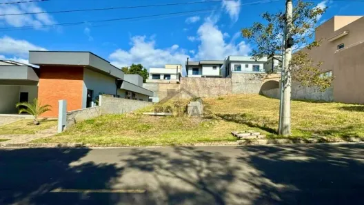 Lote/Terreno à venda, 732m² no Dois Córregos, Valinhos