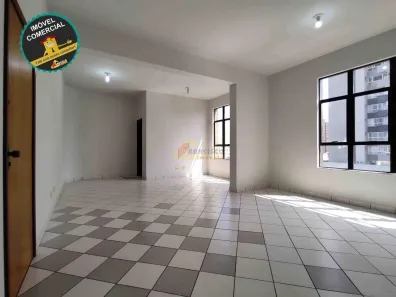 Sala Comercial para alugar, 39m² no Centro, Divinópolis