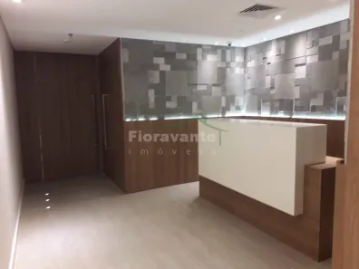 Imóvel Comercial à venda, 200m² no Vila Mathias, Santos