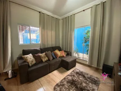 Casa com 3 Quartos à venda, 161m² no Vila Pinheiro, Pirassununga
