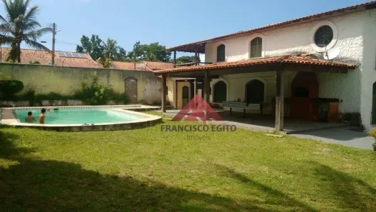 Casa com 6 Quartos à venda, 300m² no Vila Capri, Araruama