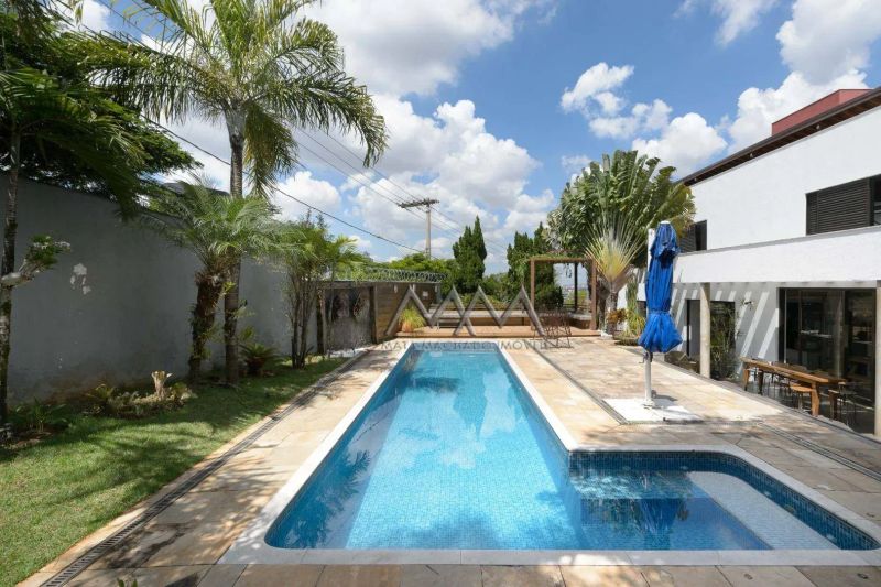 Casa com 4 quartos — Estoril, Belo Horizonte