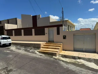 Casa com 4 Quartos à venda, 450m² no Dezoito do Forte, Aracaju