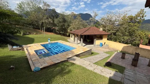 Casa de Condomínio com 2 Quartos à venda, 166m² no Caneca Fina, Guapimirim