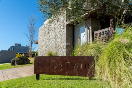 Casa com 4 Quartos à venda, 270m² no , Garopaba