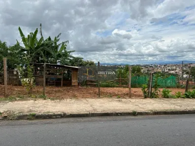 Lote/Terreno à venda, 900m² no Bom Retiro, Betim