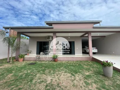 Casa com 2 Quartos à venda, 212m² no Universitário, Cascavel