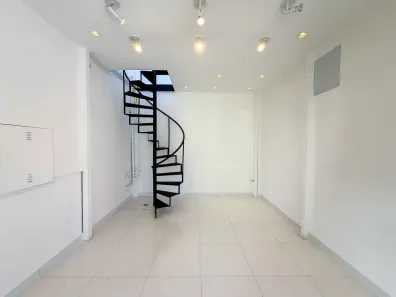 Ponto Comercial para alugar, 13m² no Setor Oeste, Goiânia