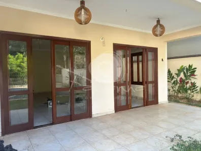 Sobrado com 5 Quartos para alugar, 340m² no Jardim Chapadão, Campinas