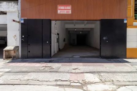 Ponto Comercial para alugar, 900m² no Santa Efigênia, São Paulo