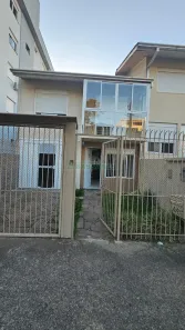 Sobrado com 3 Quartos à venda, 88m² no Vinhedos, Caxias do Sul