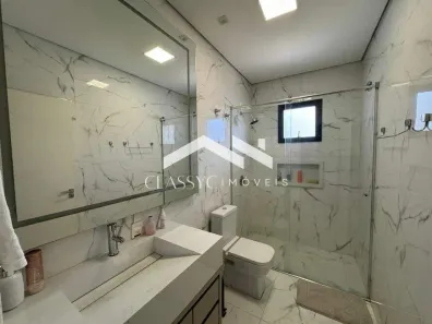 Casa com 3 Quartos para alugar, 305m² no Jardim Karaíba, Uberlândia