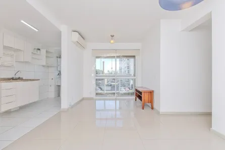 Apartamento com 2 Quartos à venda, 68m² no São Geraldo, Porto Alegre