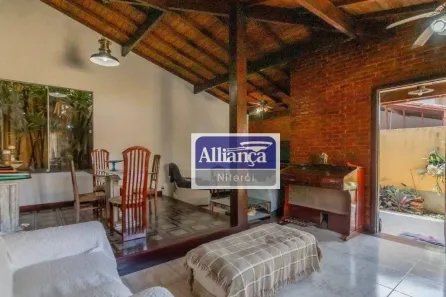 Casa com 3 Quartos à venda, 180m² no Santo Antônio, Niterói