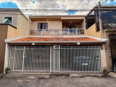 Sobrado com 3 Quartos à venda, 98m² no Boqueirão, Curitiba
