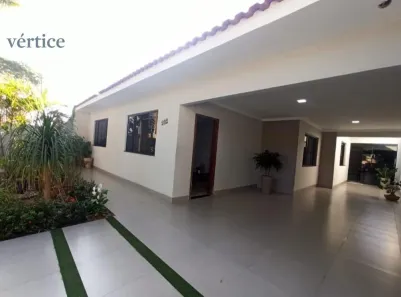 Casa com 3 Quartos à venda, 270m² no Jardim Lucianópolis, Maringá