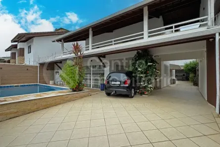Casa com 5 Quartos à venda, 450m² no , Peruíbe