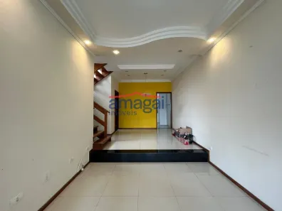 Sobrado com 3 Quartos à venda, 115m² no Jardim das Indústrias, Jacareí