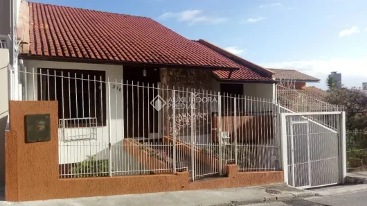 Casa com 4 Quartos à venda, 315m² no Agronômica, Florianópolis