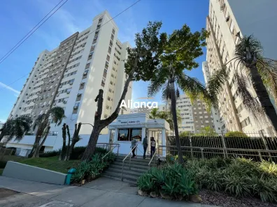 Apartamento com 2 Quartos para alugar, 65m² no Passo da Areia, Porto Alegre