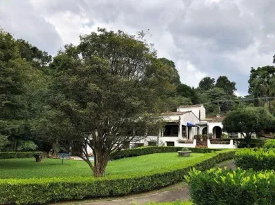 Casa com 4 Quartos à venda, 800m² no Chácaras do Refúgio-Granja Viana, Cotia