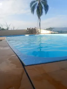 Fazenda/Sítio com 2 Quartos para alugar, 1200m² no Piracangaguá, Taubaté