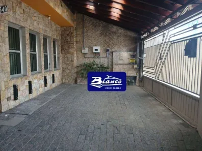 Sobrado com 4 Quartos para alugar, 243m² no Jardim Aida, Guarulhos