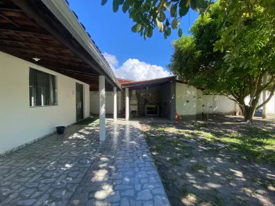 Casa de Condomínio com 4 Quartos para venda ou aluguel, 932m² no , Vera Cruz