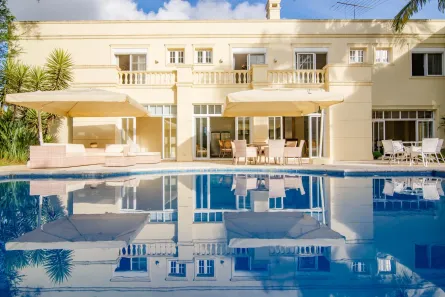 Casa de Condomínio com 4 Quartos à venda, 970m² no Campo Comprido, Curitiba