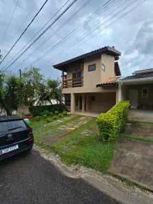 Casa de Condomínio com 3 Quartos para alugar, 158m² no Pinheirinho, Vinhedo