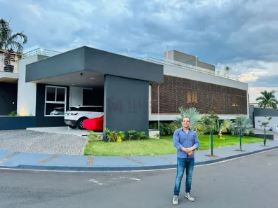 Casa de Condomínio com 4 Quartos à venda, 562m² no Vila Aviação, Bauru