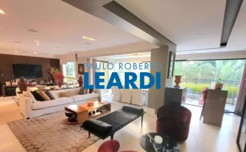 Apartamento com 4 Quartos à venda, 246m² no Vila Nova Conceição, São Paulo