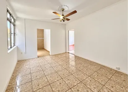 Apartamento com 2 Quartos à venda, 47m² no Cidade Baixa, Porto Alegre